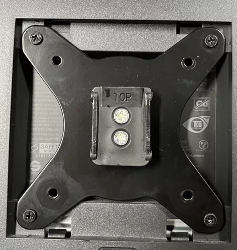 Használt asztali monitor kar – asztalra szerelhető 1 monitoros kivitel.